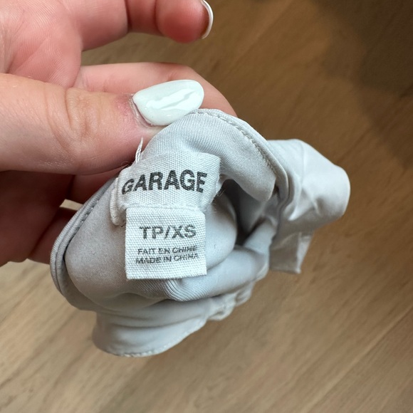 Garage white top - Picture 2 of 3